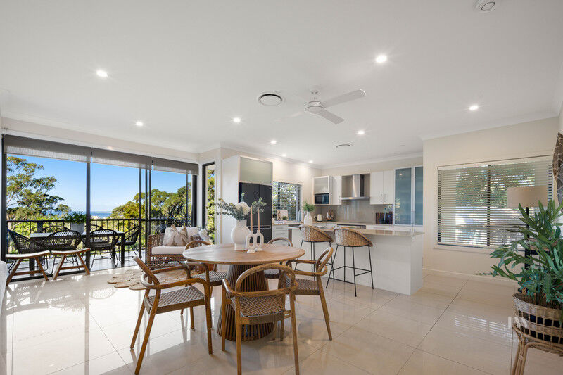 1 Sanctuary Crest Drive, Currumbin Qld 4223