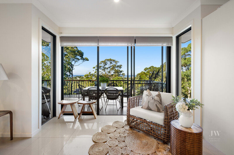 1 Sanctuary Crest Drive, Currumbin Qld 4223