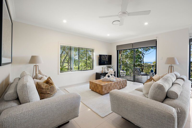 1 Sanctuary Crest Drive, Currumbin Qld 4223
