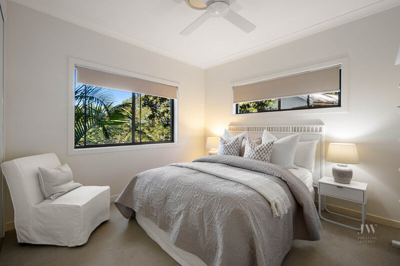 1 Sanctuary Crest Drive, Currumbin Qld 4223