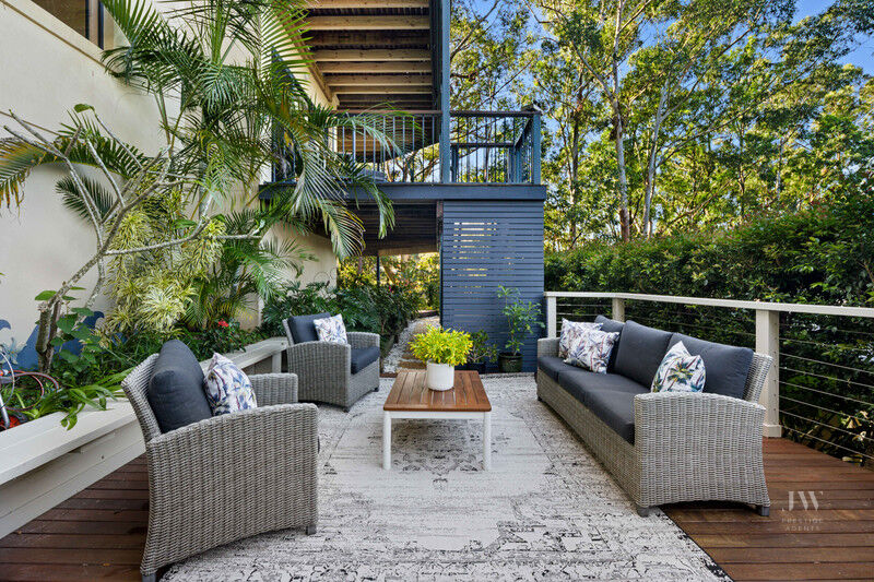 1 Sanctuary Crest Drive, Currumbin Qld 4223