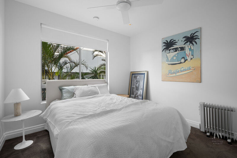 2 / 160 Jefferson Lane, Palm Beach Qld 4221