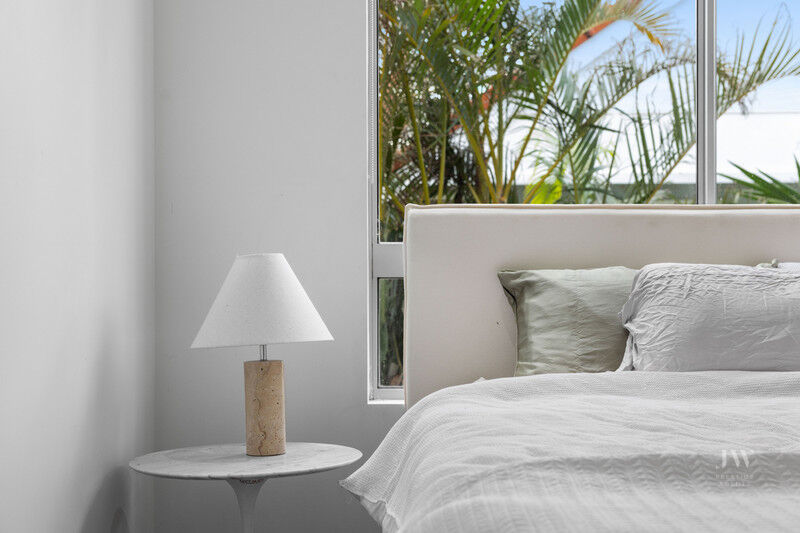 2 / 160 Jefferson Lane, Palm Beach Qld 4221