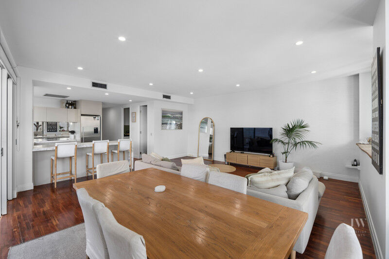 2 / 160 Jefferson Lane, Palm Beach Qld 4221