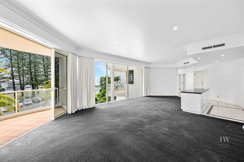 3 / 106 Old Burleigh Road, Broadbeach Qld 4218
