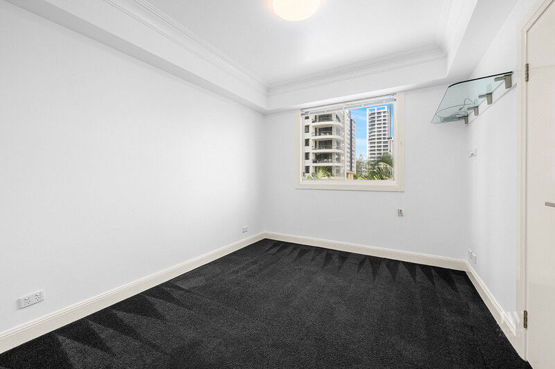 3 / 106 Old Burleigh Road, Broadbeach Qld 4218