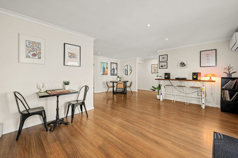 26 Ilkinia Avenue, Broadbeach Waters Qld 4218