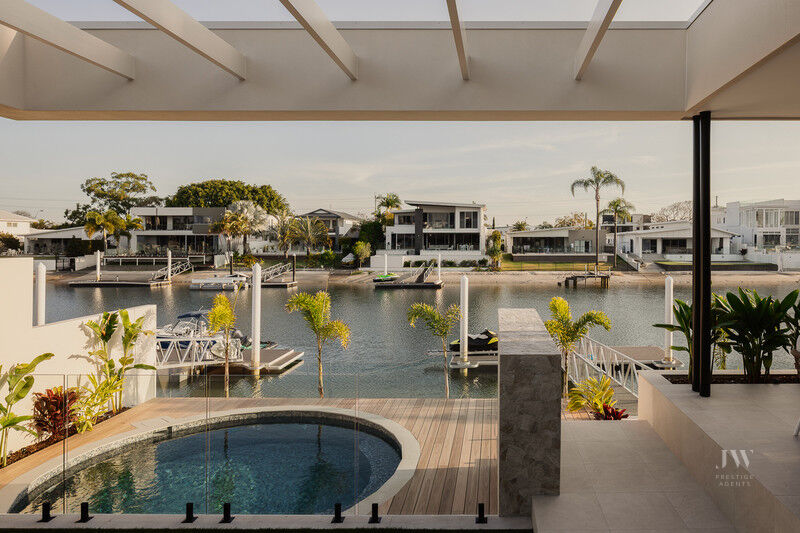 12 Grant Place, Broadbeach Waters Qld 4218