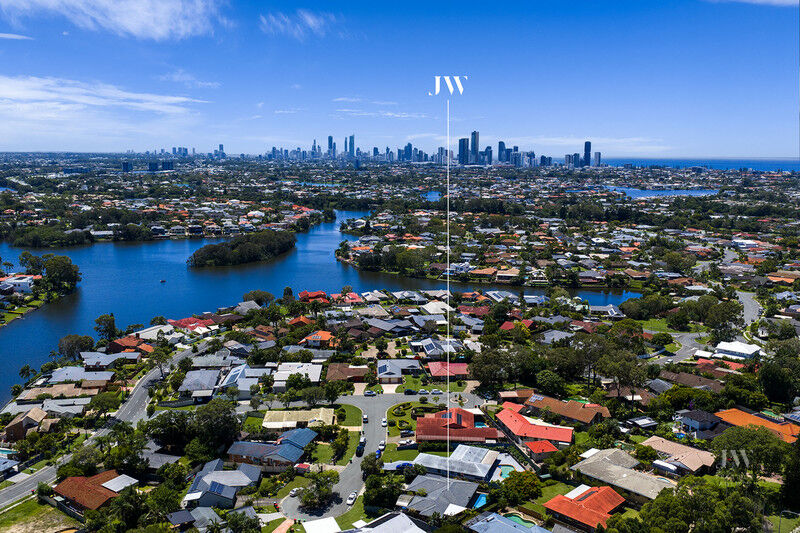 6 Cammeray Court, Robina Qld 4226