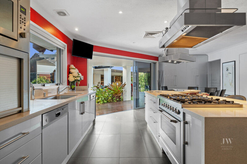 728 Nerang-broadbeach Road & 6 Reid Court, Carrara Qld 4211