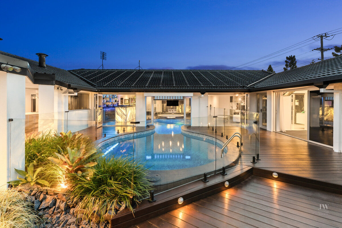 728 Nerang-broadbeach Road & 6 Reid Court, Carrara Qld 4211