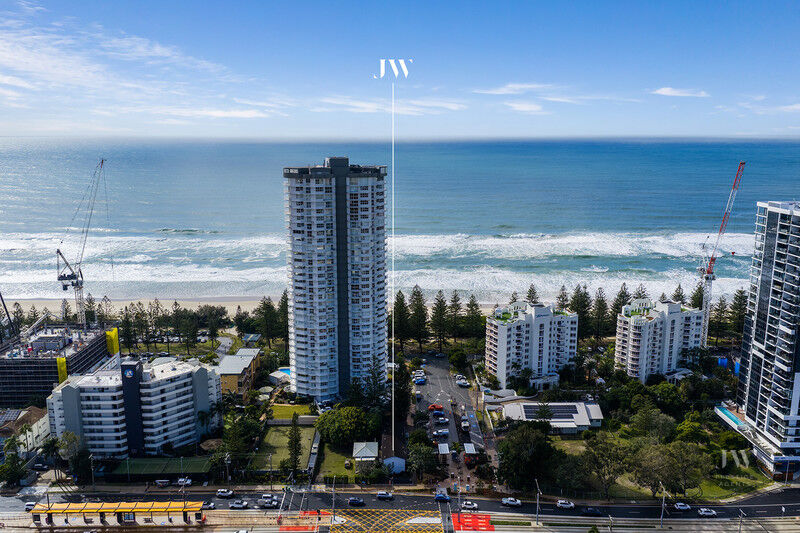 1 / 7 Sixth Avenue, Miami Qld 4220