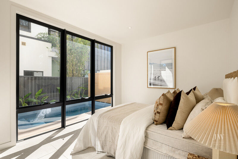 2 / 8 Avanti Street, Mermaid Waters Qld 4218