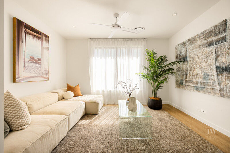 2 / 8 Avanti Street, Mermaid Waters Qld 4218
