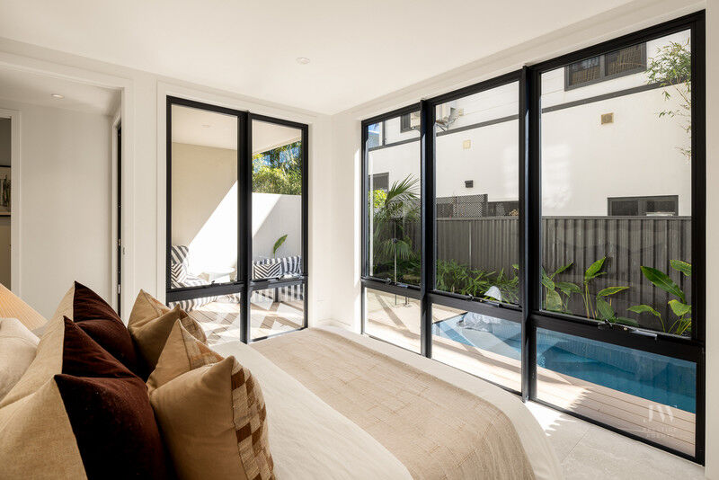 2 / 8 Avanti Street, Mermaid Waters Qld 4218