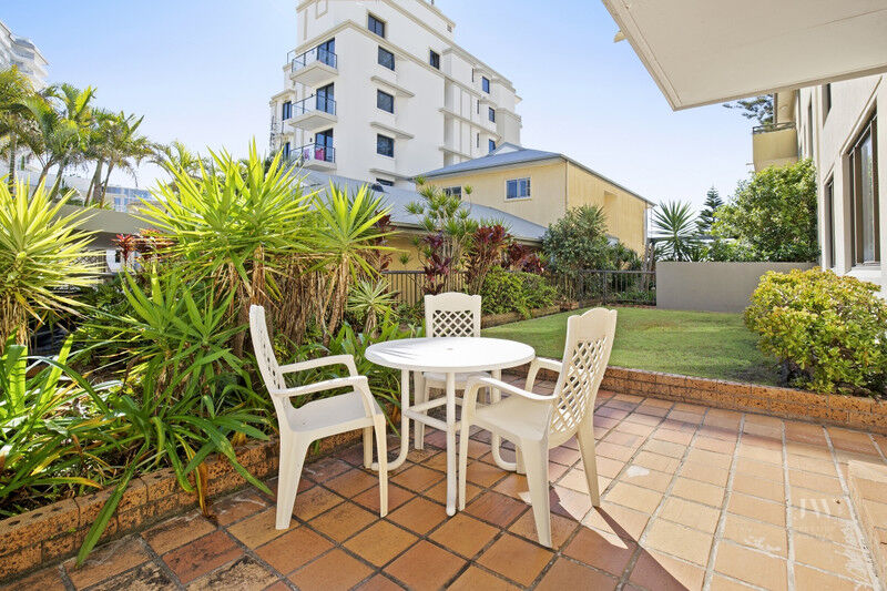 2 / 1281 Gold Coast Highway, Palm Beach Qld 4221