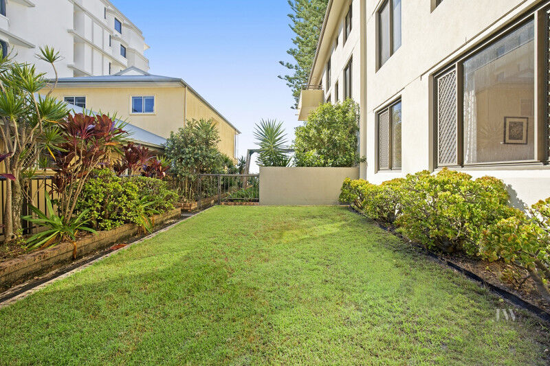 2 / 1281 Gold Coast Highway, Palm Beach Qld 4221