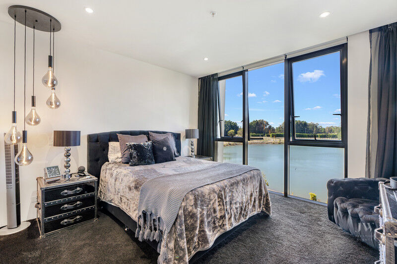 302e / 1 Marina Drive, Benowa Qld 4217