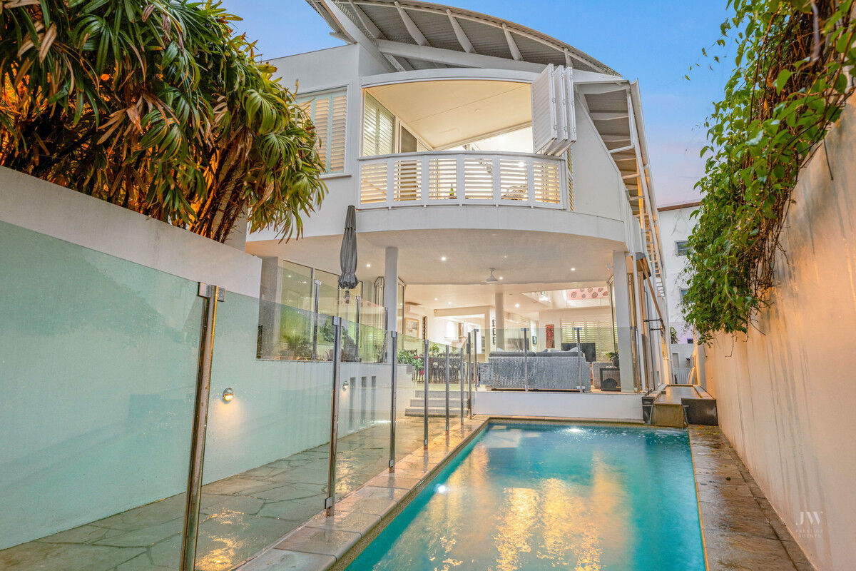 18 Heron Avenue, Mermaid Beach Qld 4218