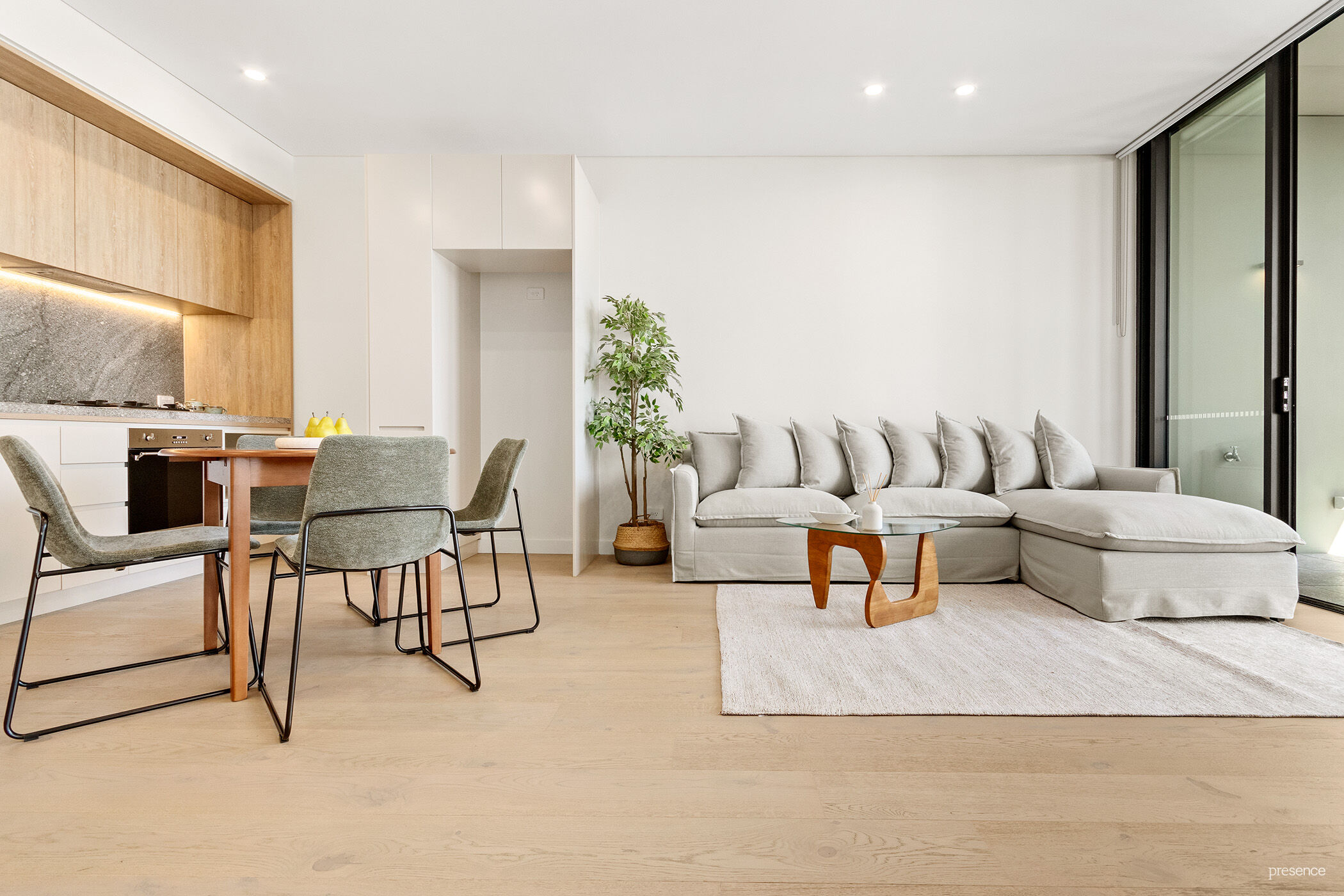 Guide $630,000 - $670,000