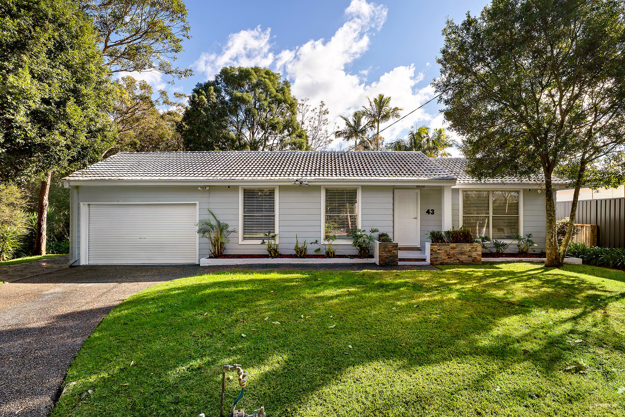 Guide $1,100,000 - $1,200,000