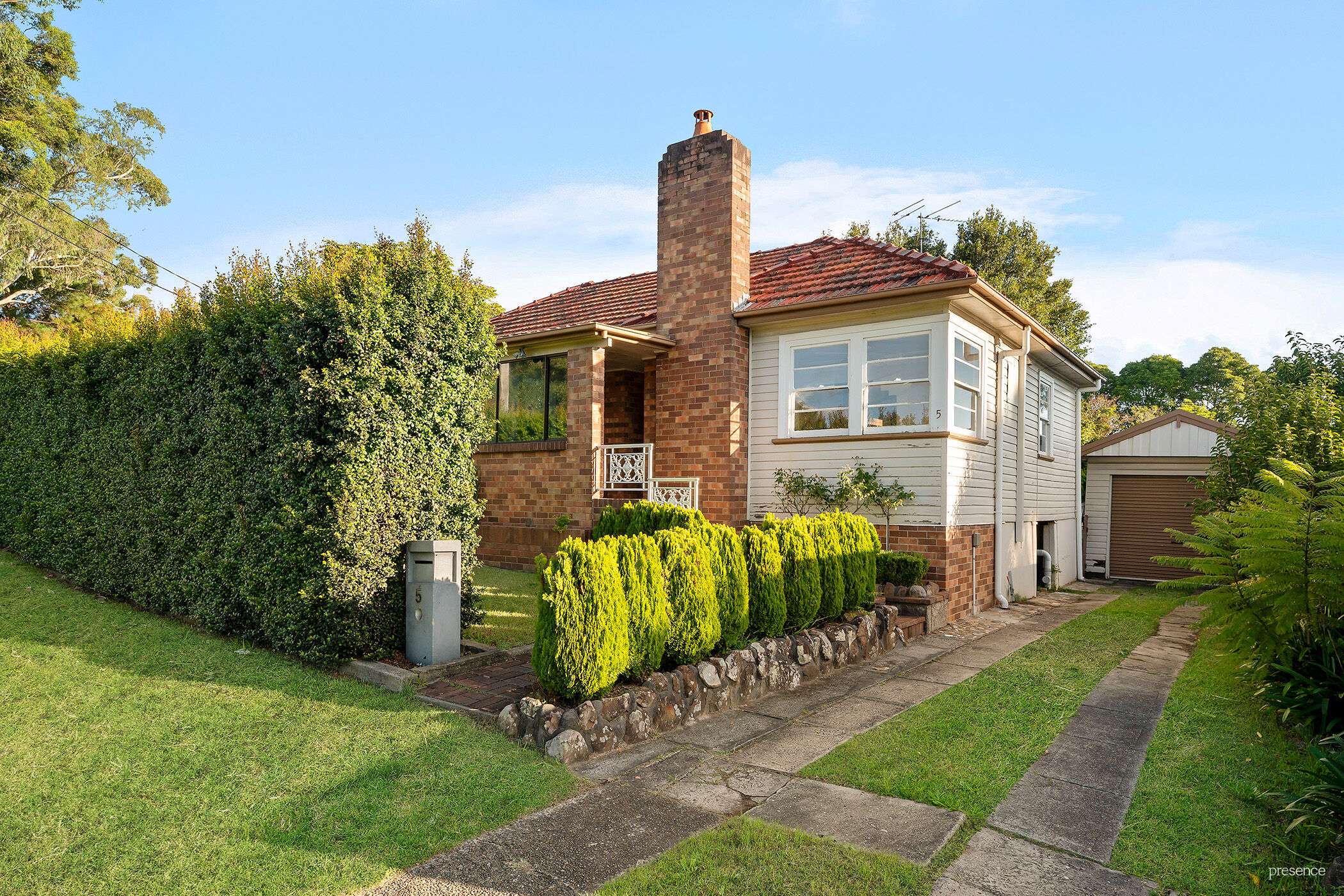 Guide $850,000 - $890,000