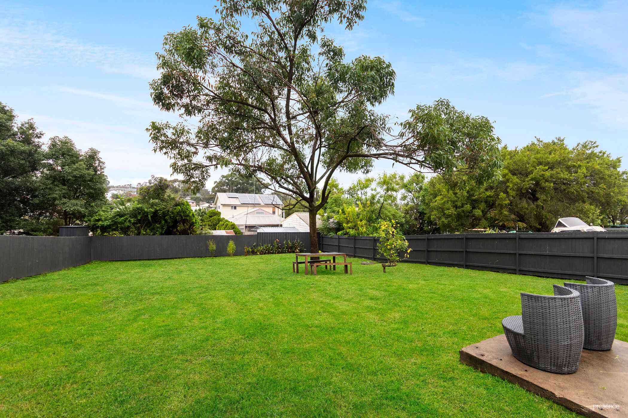 Guide $700,000 - $750,000