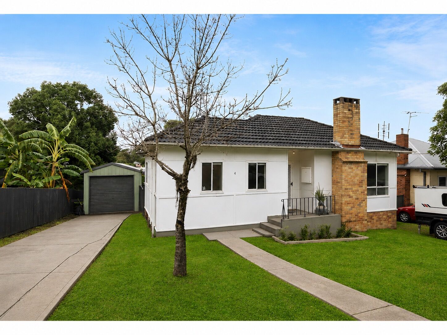 Guide $700,000 - $750,000