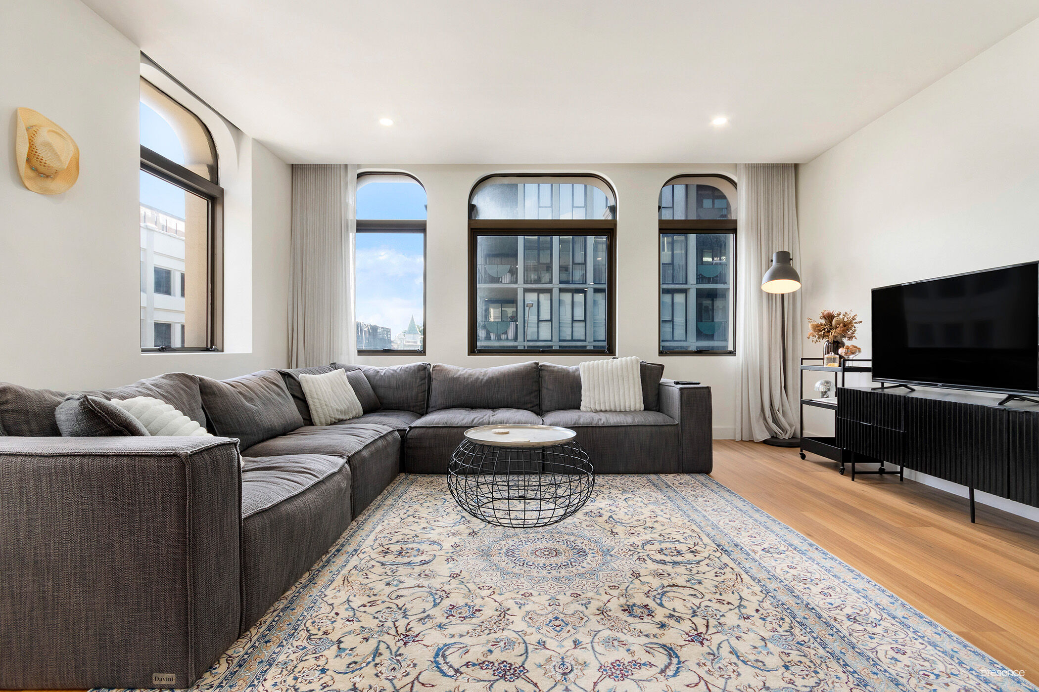 Guide $700,000 - $770,000