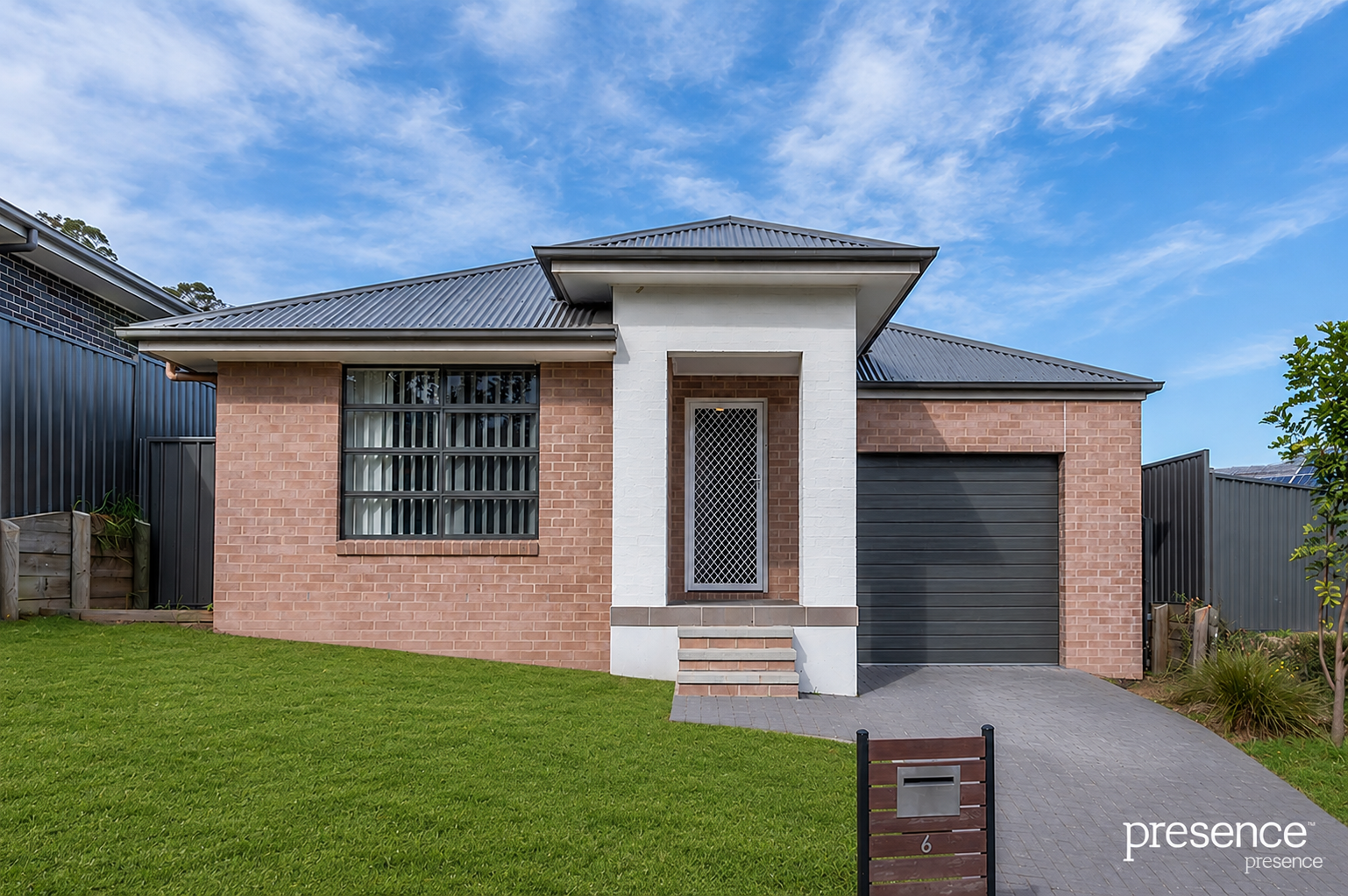 $700 Per Week - Leased on Aug 2026