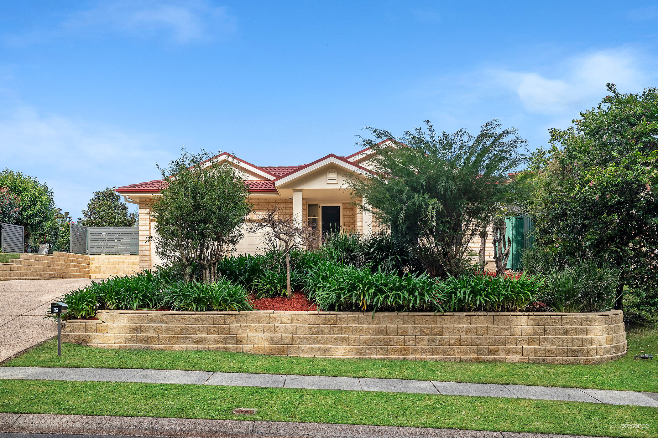 Guide $1,090,000 - $1,150,000