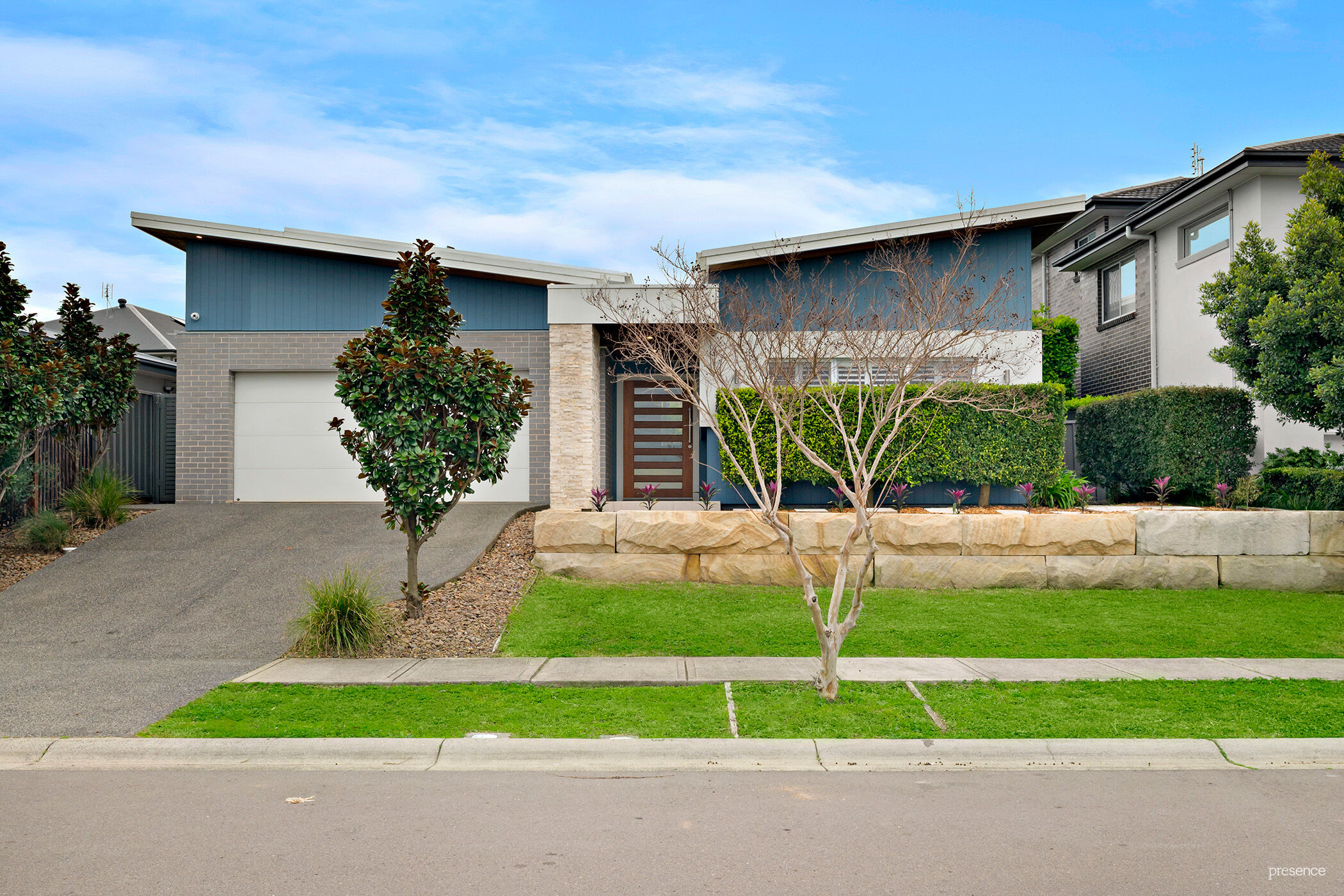 Selling $1,225,000 - $1,275,000
