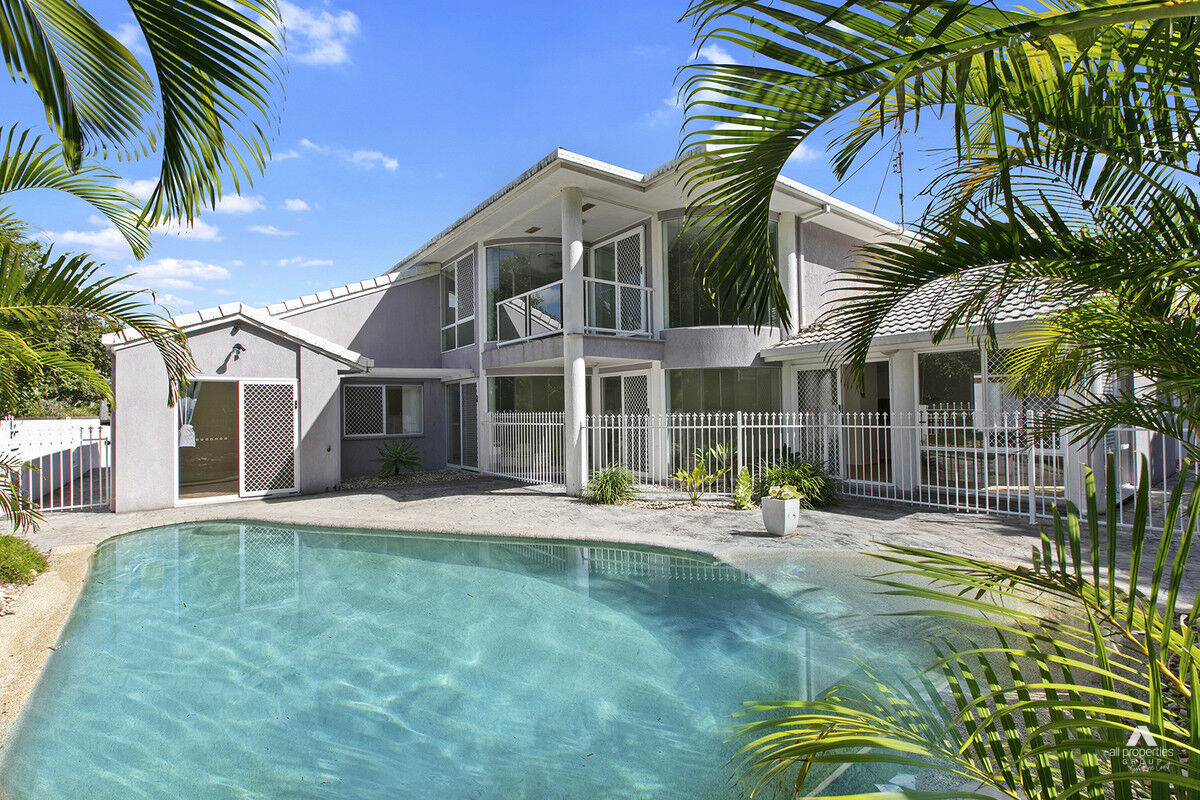  Beachfront Gem with a World of Possibilities