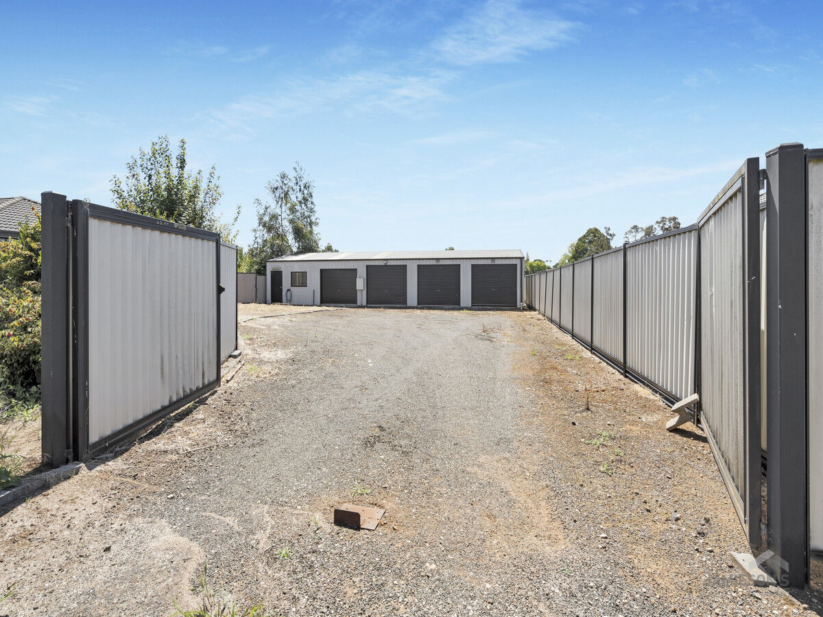 Residential Block with Large Garage Lee Jamieson's Real Estate