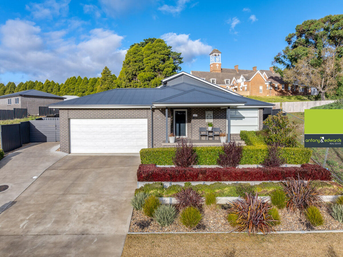 32 Fitzpatrick Street, GOULBURN NSW 2580, Goulburn - Thumbnail 2