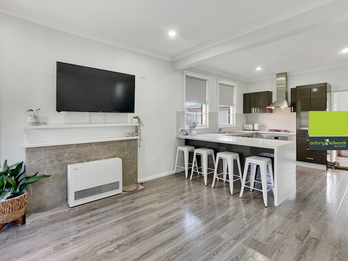 10 Martyr Street, Goulburn NSW 2580, Goulburn - Thumbnail 2