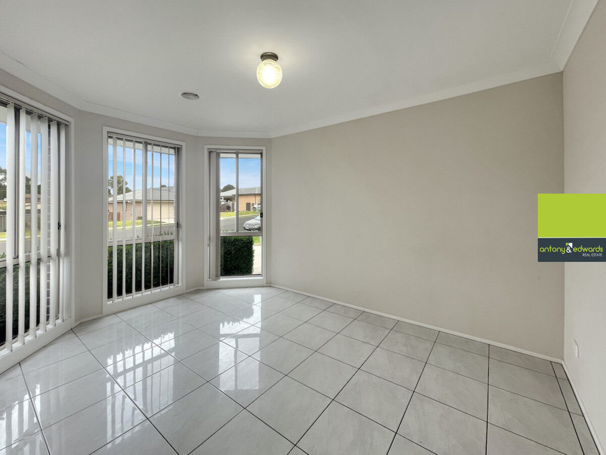 14 McGuire Drive, Goulburn NSW 2580, Goulburn - Thumbnail 3
