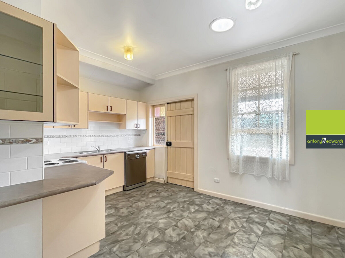 5 Walker Street, Goulburn NSW 2580, Goulburn - Thumbnail 5