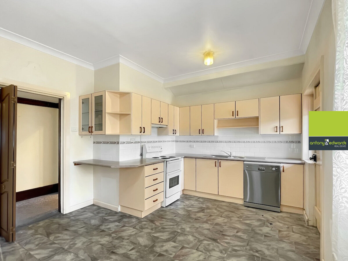 5 Walker Street, Goulburn NSW 2580, Goulburn - Thumbnail 2