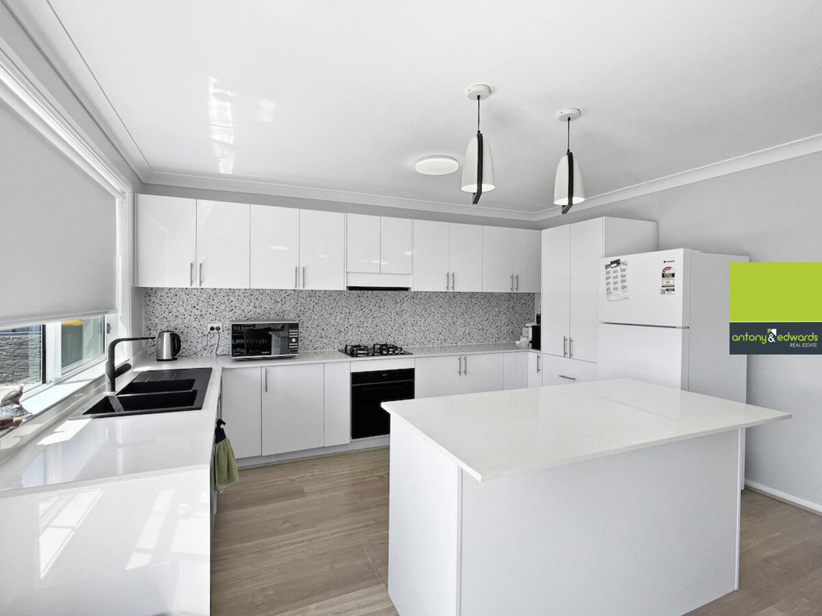22 McGrath Place, Goulburn NSW 2580, Goulburn - Thumbnail 2