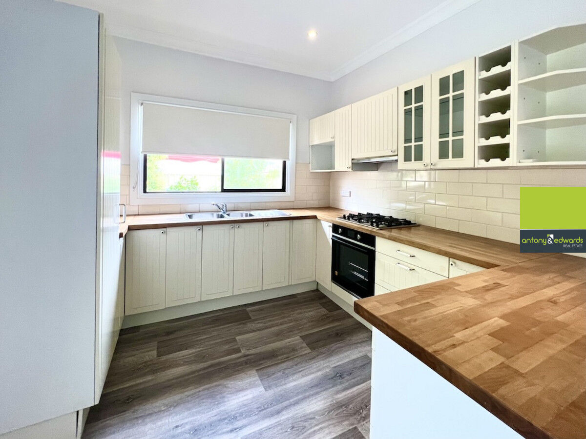 13 Cressy Street, Goulburn NSW 2580, Goulburn - Thumbnail 2