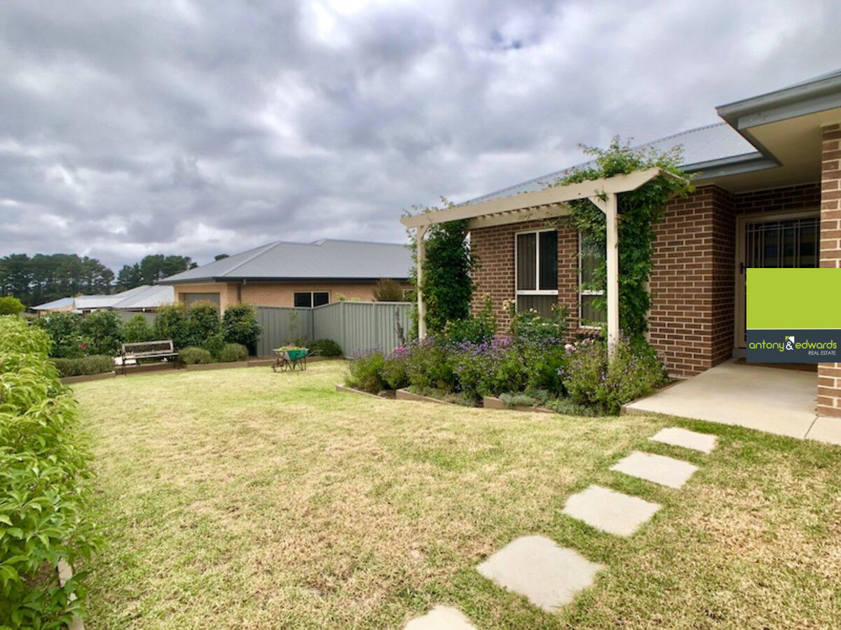 17 McGuire Drive, Goulburn NSW 2580, Goulburn - Thumbnail 2