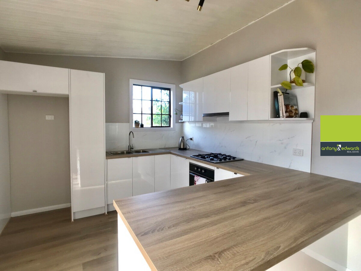 19 Taylor Street, Goulburn NSW 2580, Goulburn - Thumbnail 2