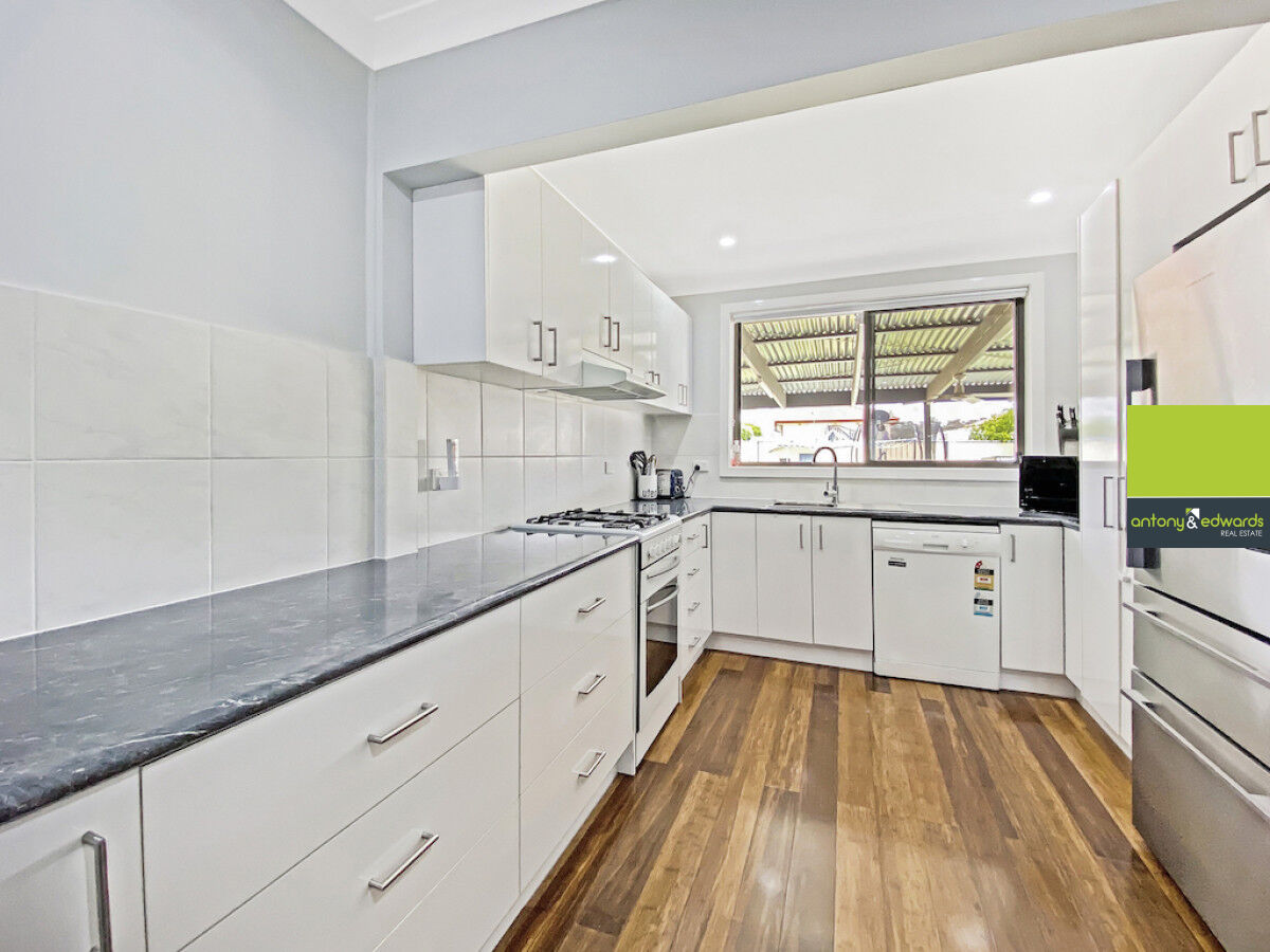 34 Chisholm Street, Goulburn NSW 2580, Goulburn - Thumbnail 4
