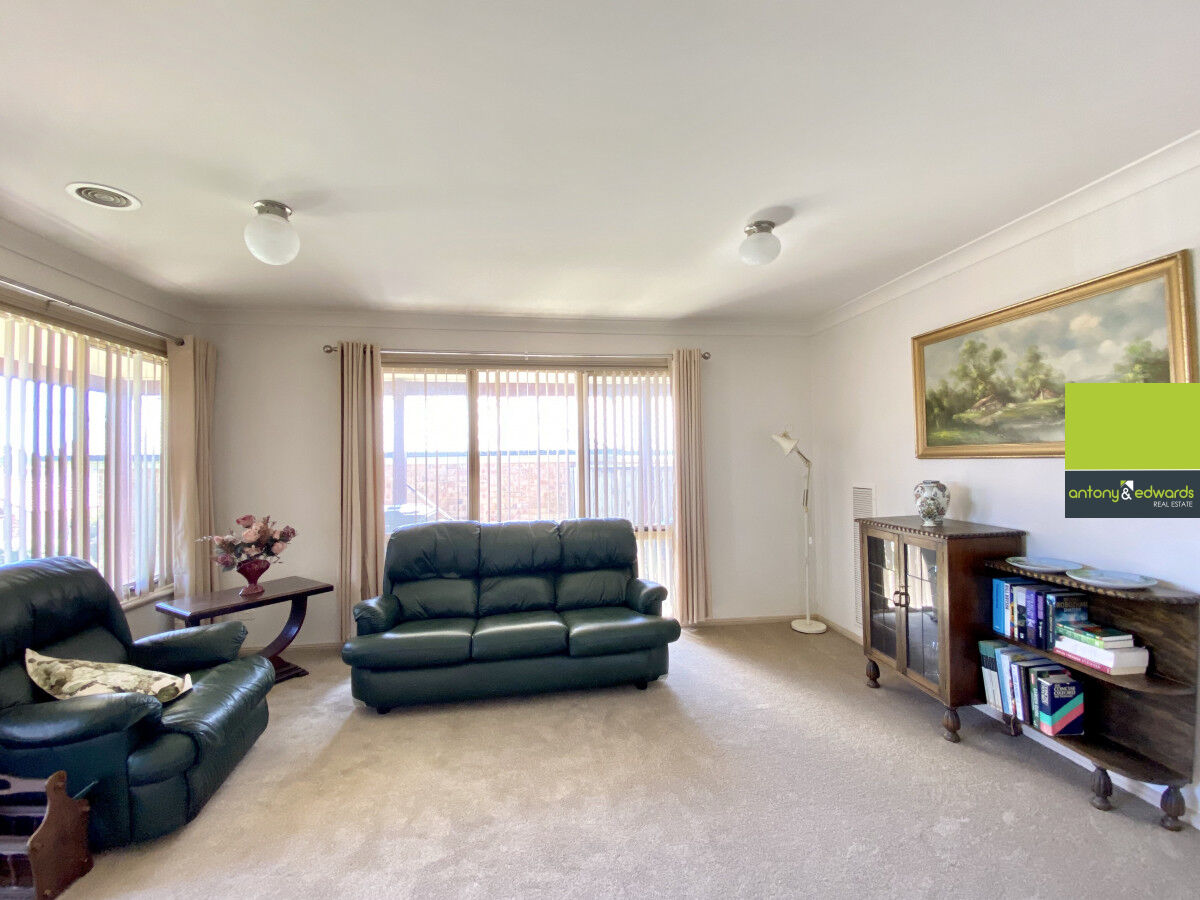 8 Holland Street, Goulburn NSW 2580, Goulburn - Thumbnail 2