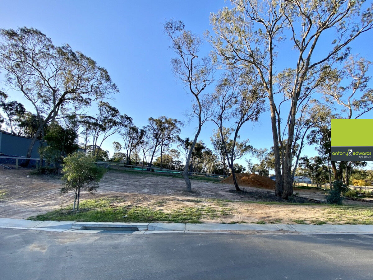 13 Anembo Close, Goulburn NSW 2580, Goulburn - Thumbnail 2