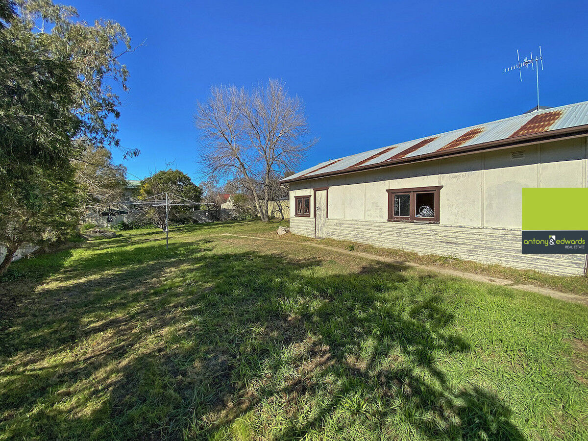 13 Cressy Street, Goulburn NSW 2580, Goulburn - Thumbnail 2