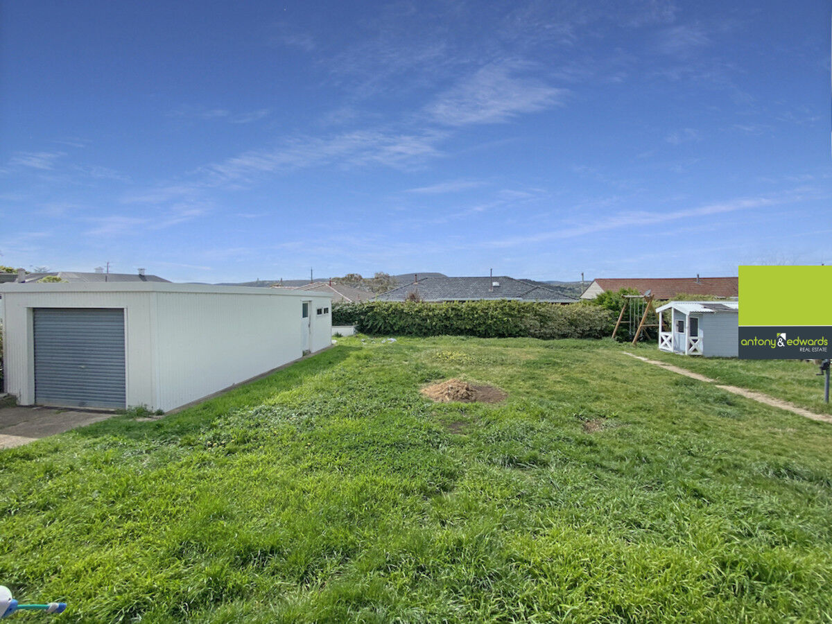 13 Hovell Street, GOULBURN NSW 2580, Goulburn - Thumbnail 8