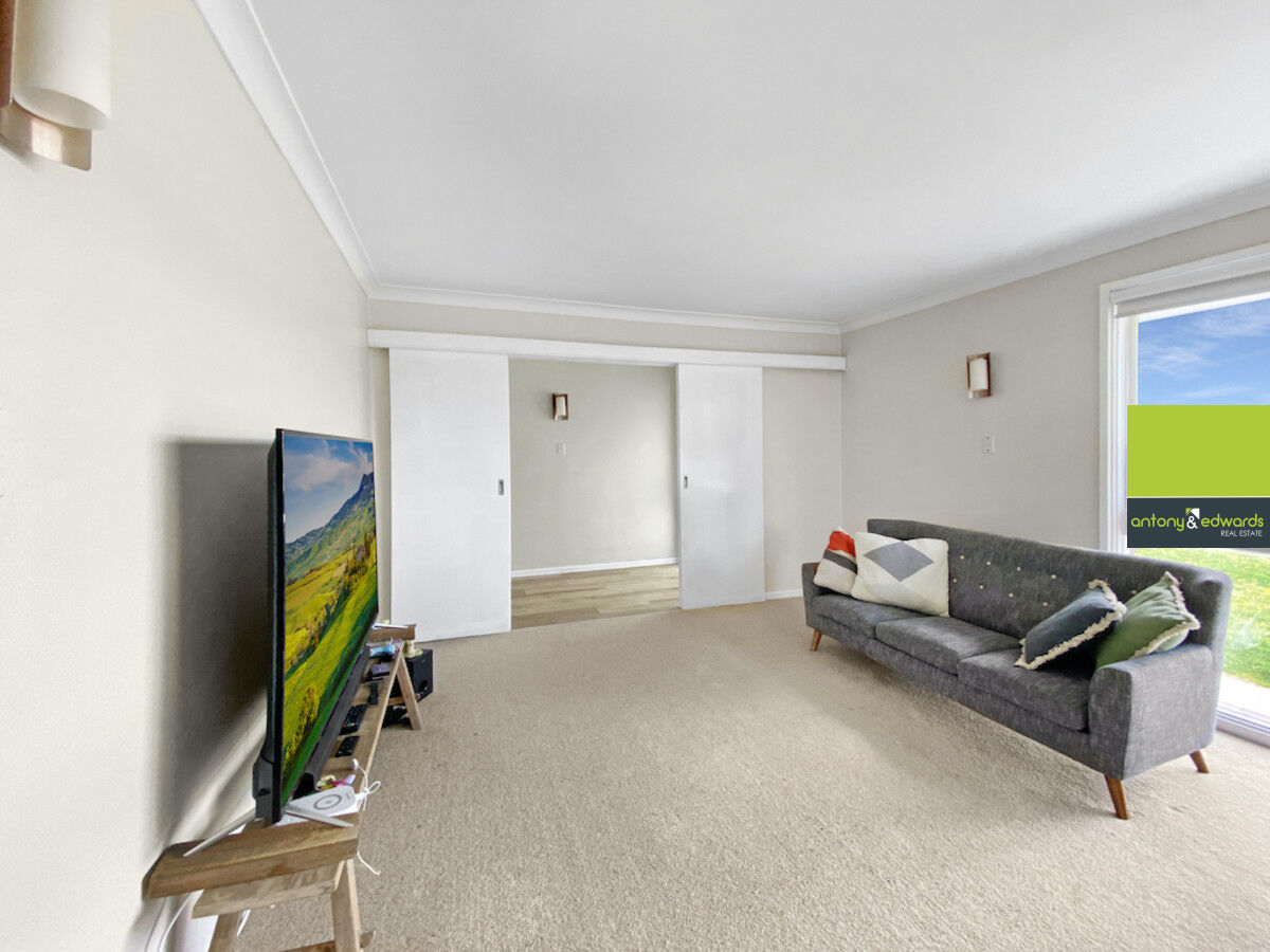 13 Hovell Street, GOULBURN NSW 2580, Goulburn - Thumbnail 2