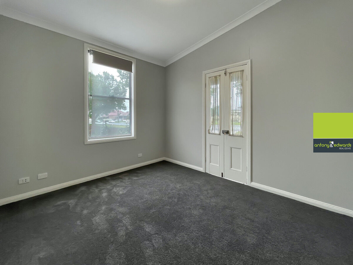 16 Victoria Street, Goulburn NSW 2580, Goulburn - Thumbnail 5